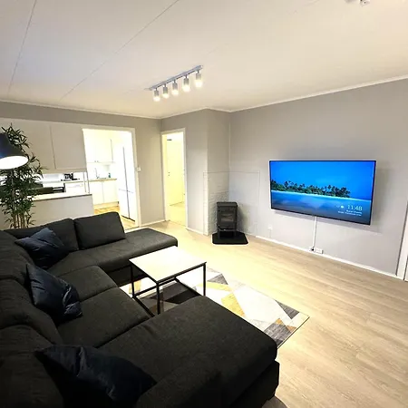 Hb8 - Moderne Med Fri Parkering Narvik