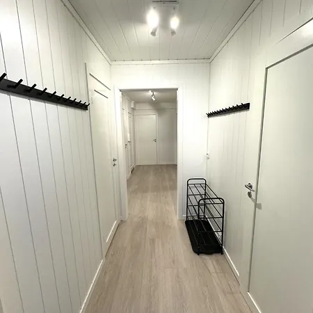 Hb8 - Moderne Med Fri Parkering アパート
